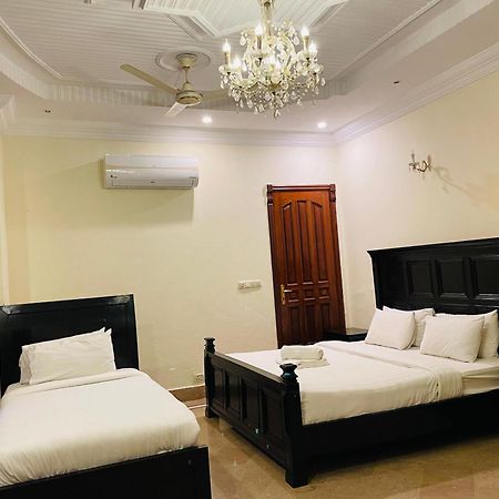 Executive Galaxy Guest House Islamabad Exterior photo