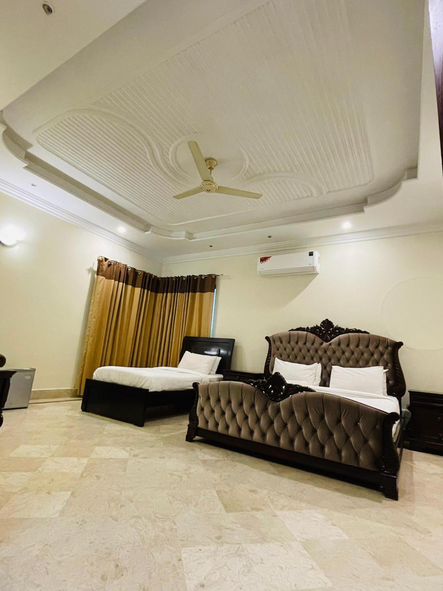 Executive Galaxy Guest House Islamabad Exterior photo