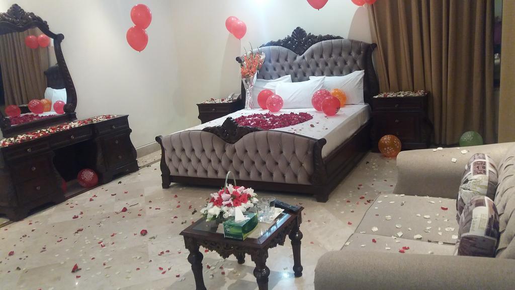 Executive Galaxy Guest House Islamabad Exterior photo