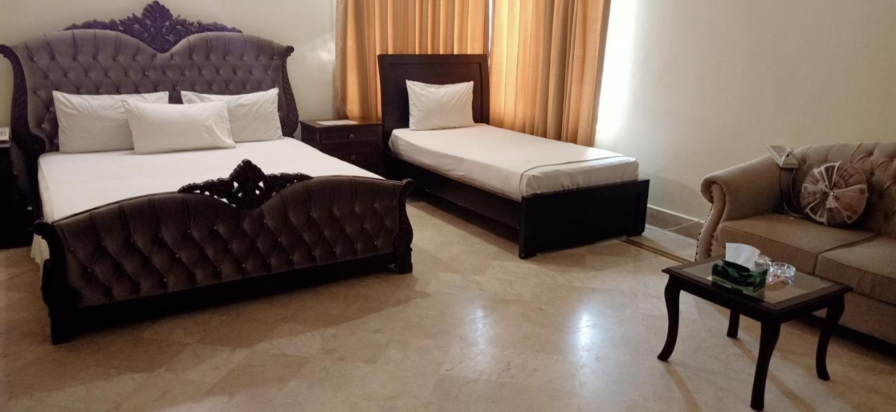 Executive Galaxy Guest House Islamabad Exterior photo